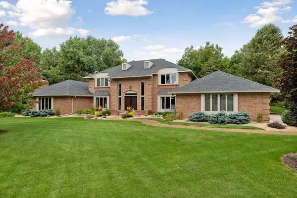 North Oaks, MN 55127,13 Larkspur LN