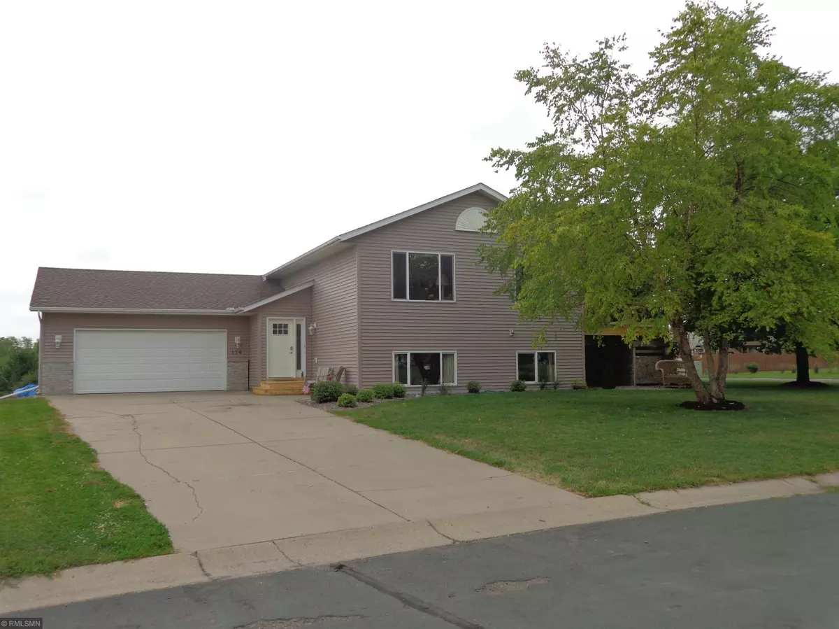 Waverly, MN 55390,114 Summerfield DR