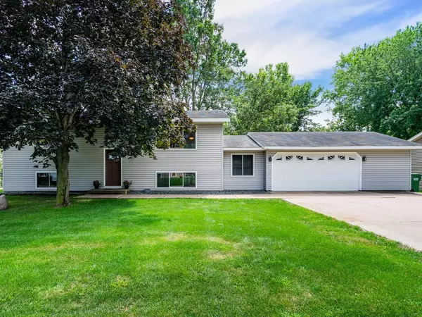 Lino Lakes, MN 55014,408 Arrowhead DR