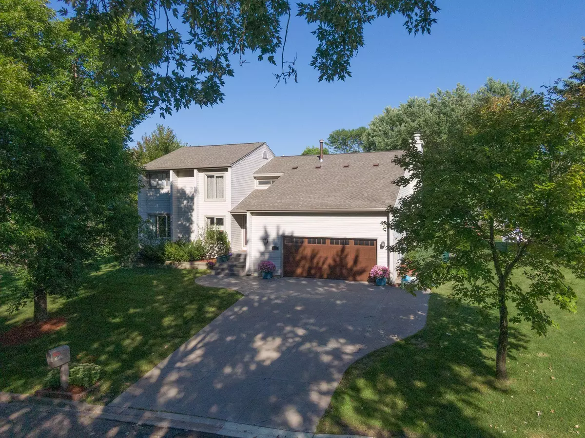 Minnetonka, MN 55391,14930 Wellington RD