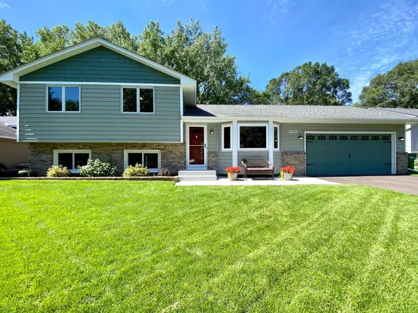 8426 Norway ST NW, Coon Rapids, MN 55433