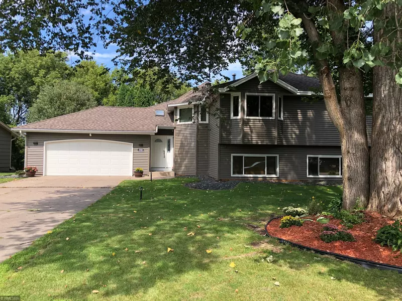 2900 98th AVE N, Brooklyn Park, MN 55444