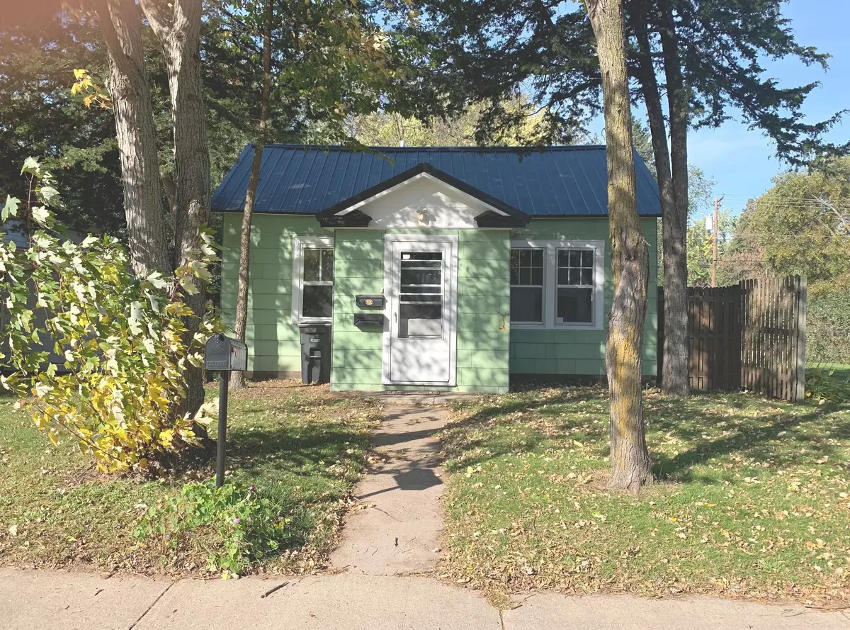 Little Falls, MN 56345,510 4th ST SE