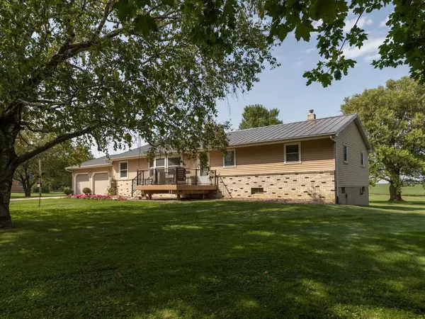 13342 County Highway 24, West Concord, MN 55985