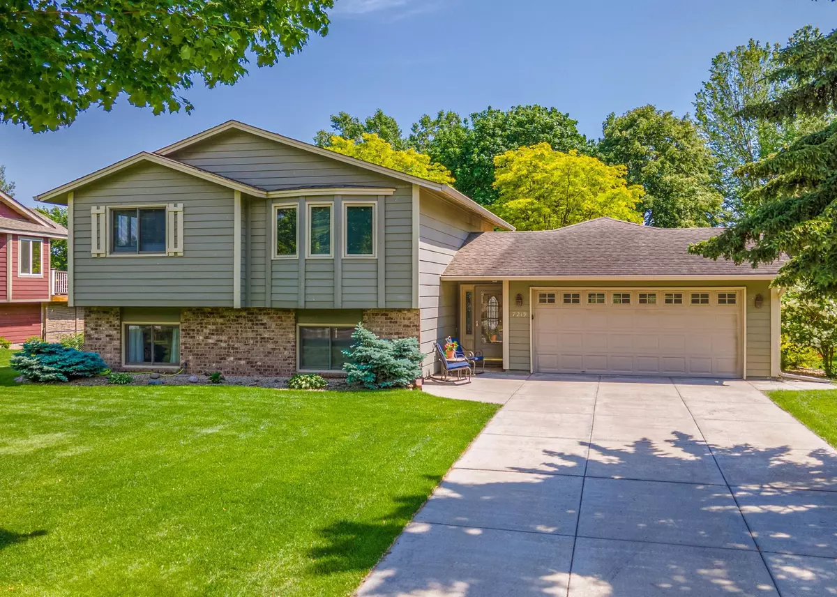 Champlin, MN 55316,7219 109th CIR N