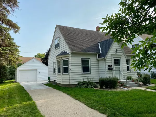 515 W 6th ST, Mankato, MN 56001