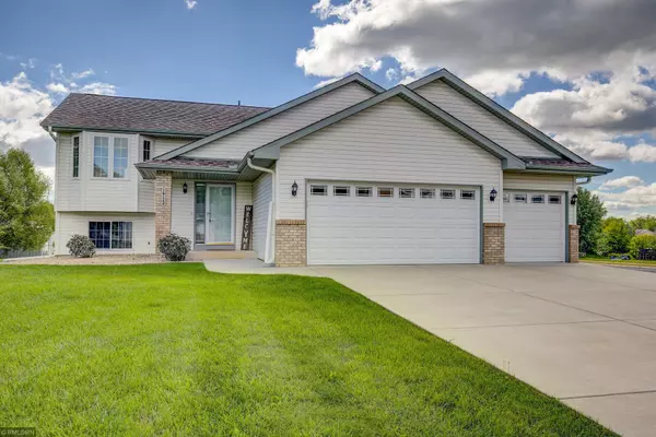 1712 Whitetail RUN, Buffalo, MN 55313