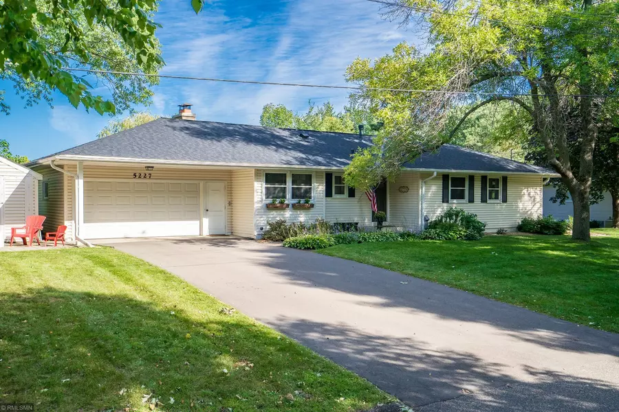 5227 Kimberly RD, Minnetonka, MN 55345