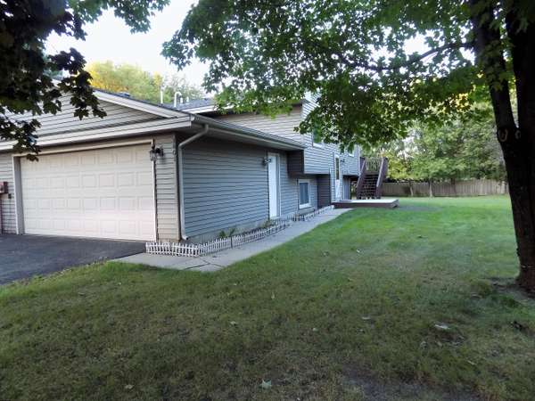 1401 109th LN NW, Coon Rapids, MN 55433