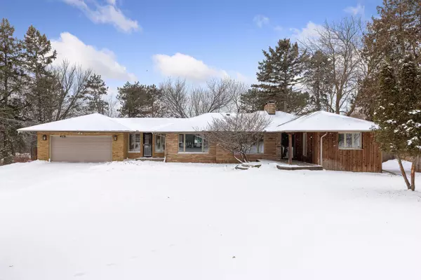 2180 Lower Saint Dennis RD, Saint Paul, MN 55116