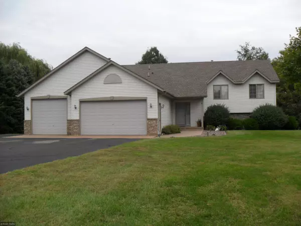 27321 Isle DR, Chisago City, MN 55013