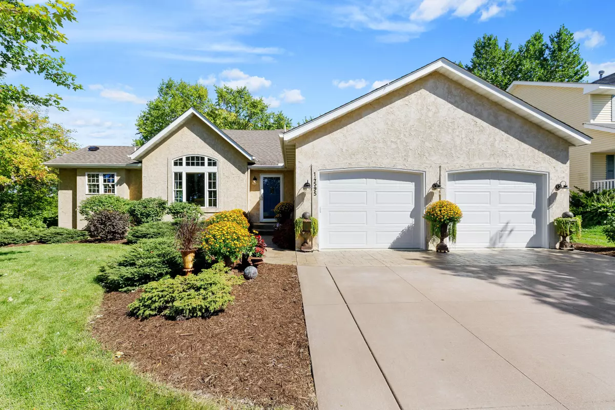 Prior Lake, MN 55372,14595 Carriage LN NE