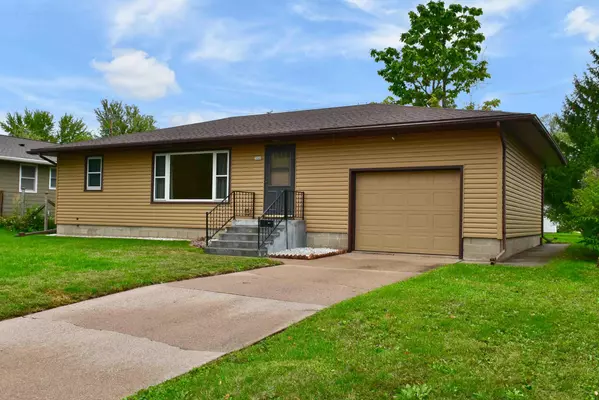 Goodview, MN 55987,3840 W 6th ST