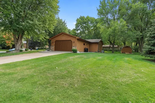 Chanhassen, MN 55331,6540 Kirkwood CIR