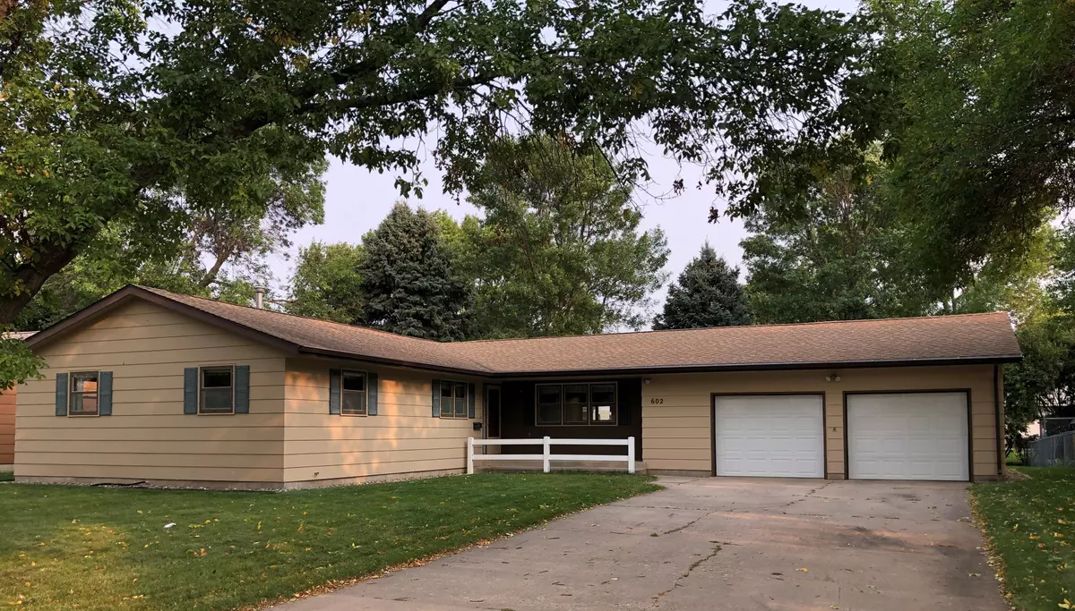 Marshall, MN 56258,602 W Thomas AVE