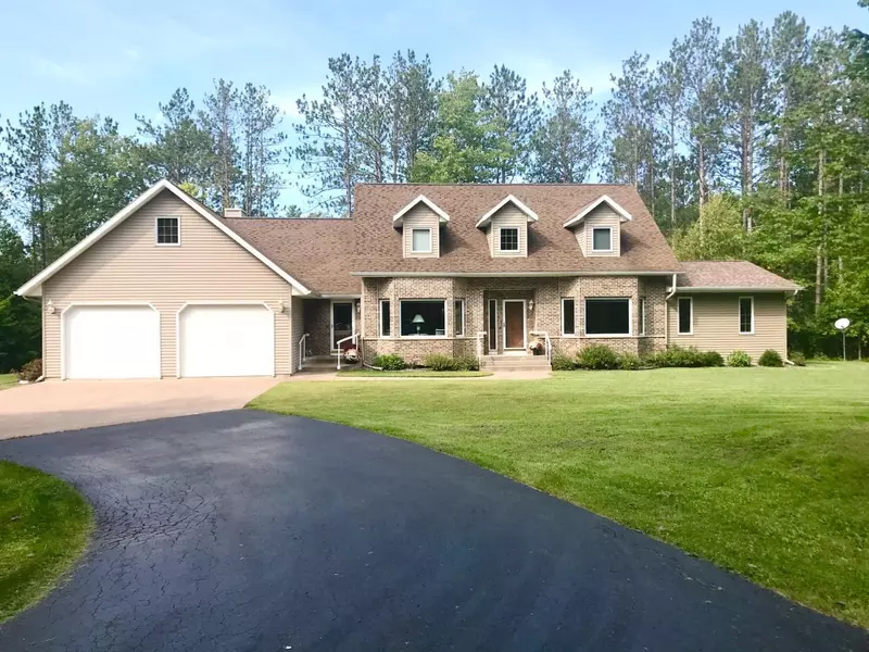 4201 Summit Road, Ashland, WI 54806