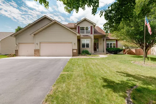 19125 Everest TRL, Farmington, MN 55024