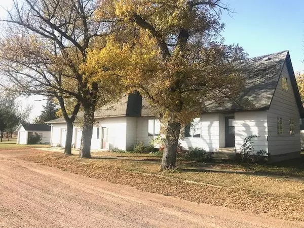 102 W Exchange ST, Okabena, MN 56161