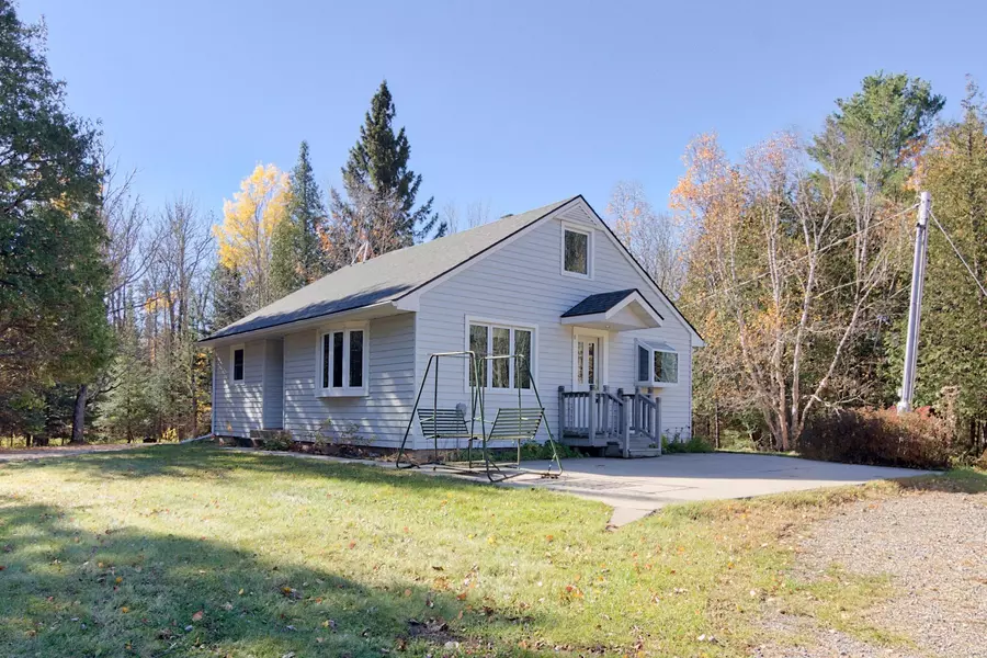 2324 Vermilion TRL, Makinen, MN 55763