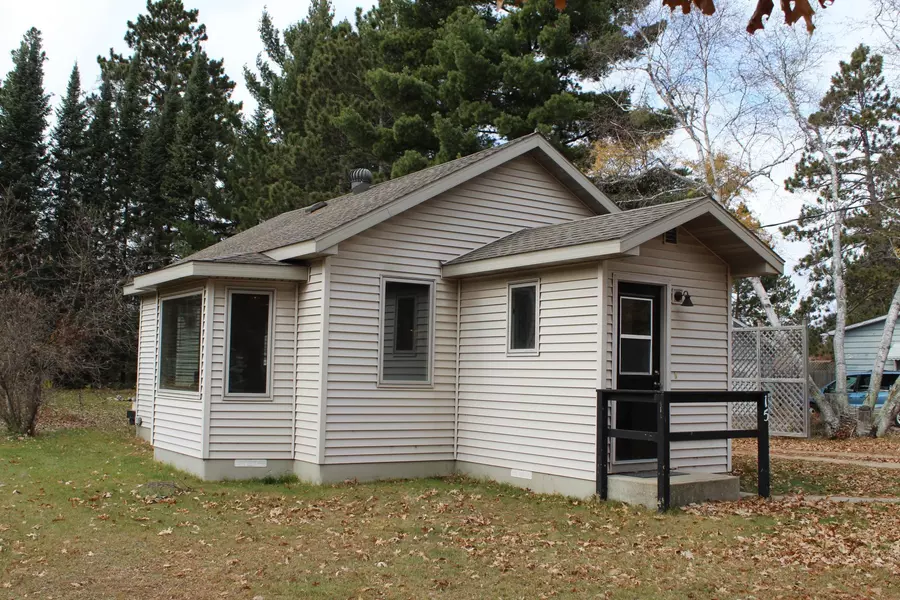 15 Fir AVE NW, Menahga, MN 56464