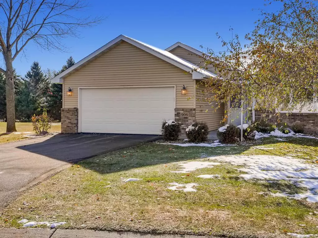 Buffalo, MN 55313,906 Golden Pond CT