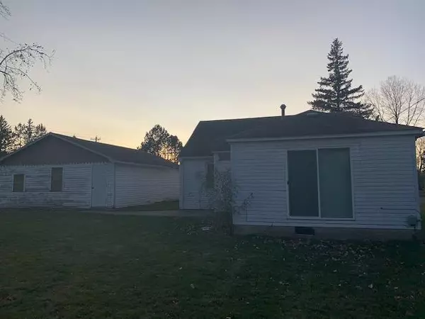 Pine City, MN 55063,830 8th ST SW