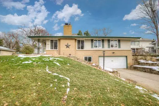 Columbia Heights, MN 55421,1060 Polk PL