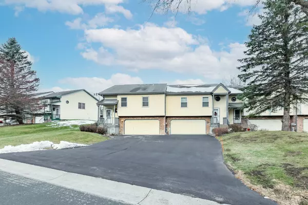 Eden Prairie, MN 55346,7272 Bren LN