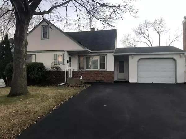 Saint Paul, MN 55119,2132 Scenic PL