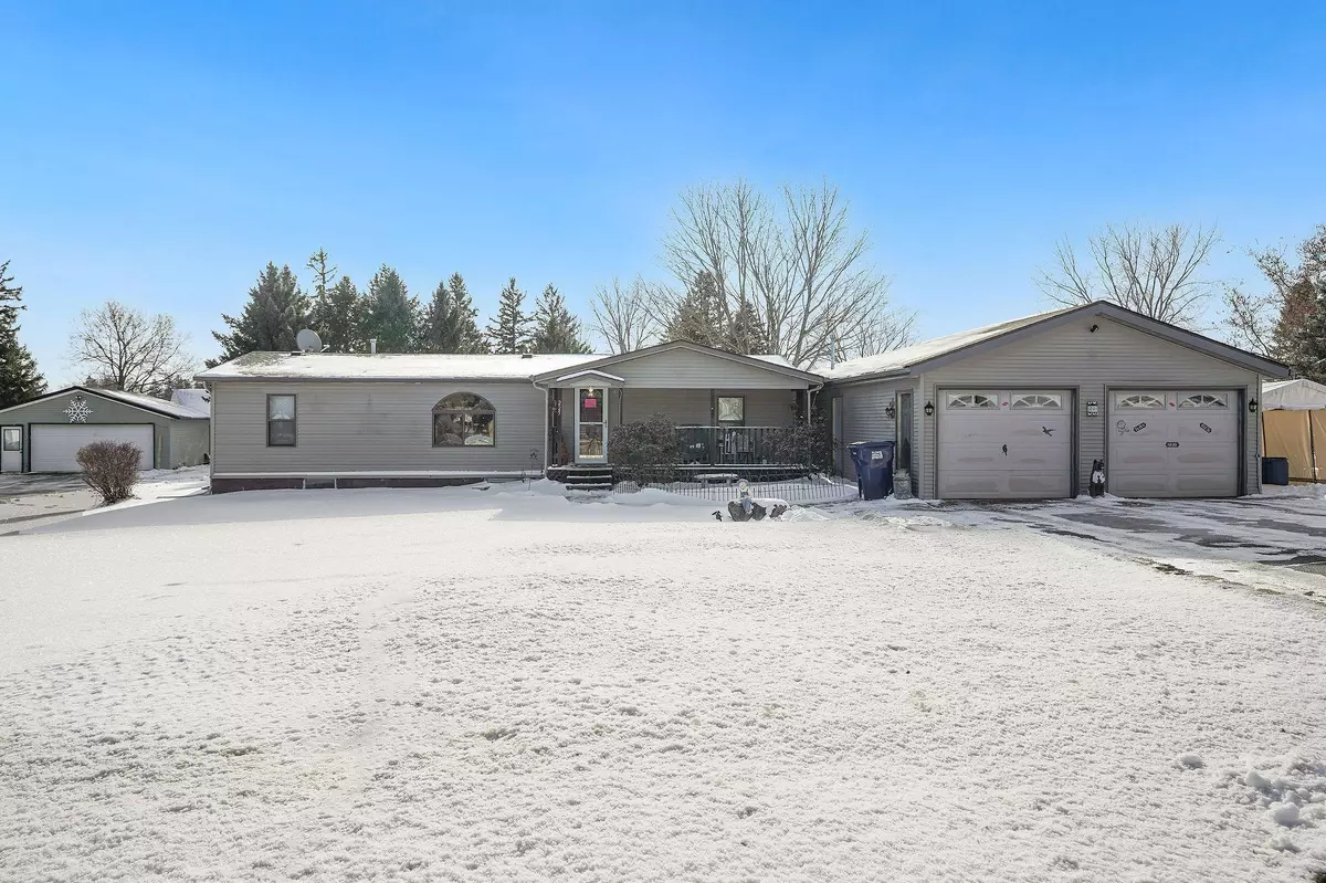 Kenyon, MN 55946,225 Trondheim RD