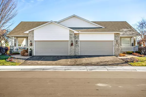 Maple Grove, MN 55311,9074 Archer LN N