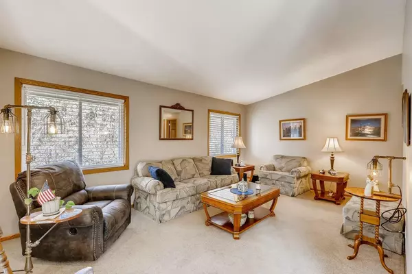 Burnsville, MN 55306,14726 Southampton DR