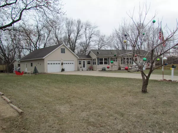 Jackson, MN 56143,128 Bluff AVE