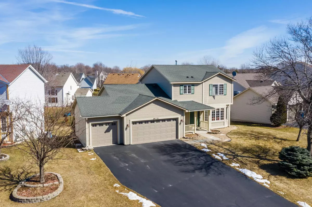 Woodbury, MN 55125,679 Falcon Ridge RD