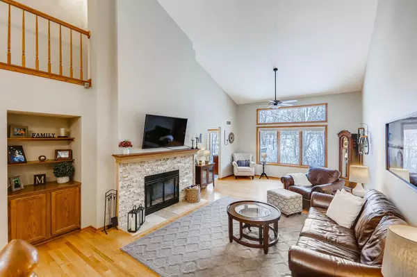 Eden Prairie, MN 55346,16388 Ellerdale LN