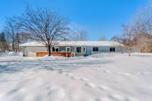 762 Meander RD,  Hanover,  MN 55341