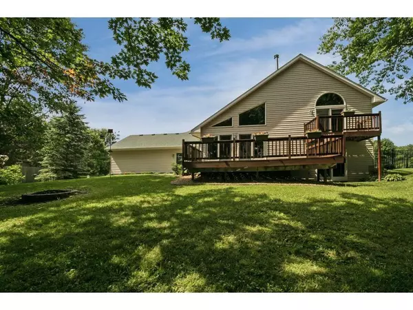 Chisago City, MN 55013,30515 Wallmark Lake DR