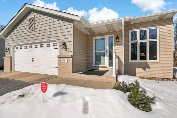 Eagan, MN 55123,3921 Boston CIR