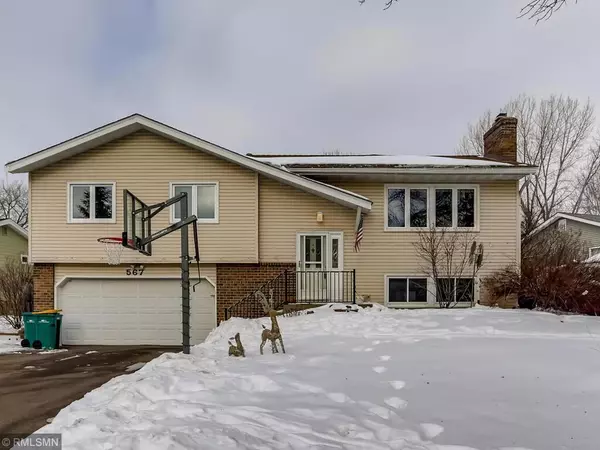 567 Springhill RD, Vadnais Heights, MN 55127