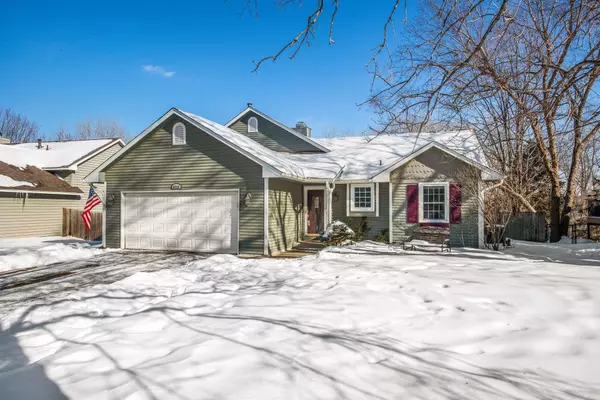 Eden Prairie, MN 55346,6713 Amherst LN