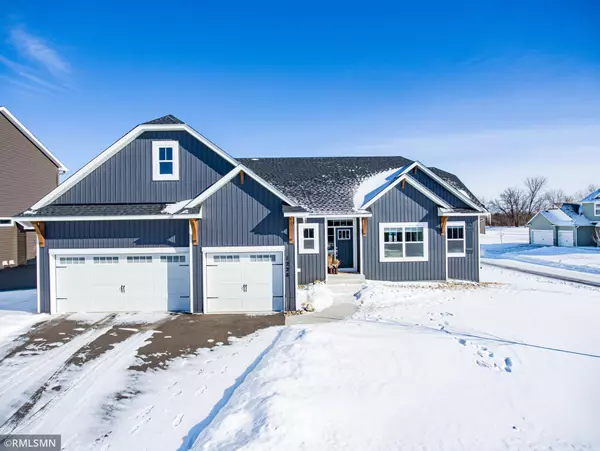 1228 Gusty DR, Waconia, MN 55387