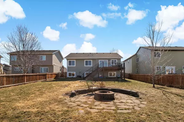 Prior Lake, MN 55372,16288 Tahinka CT NW