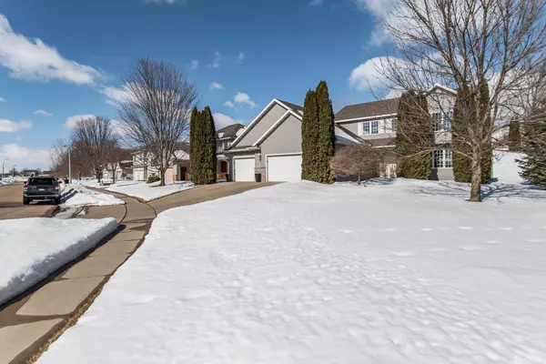 Rochester, MN 55901,4741 White Pine DR NW