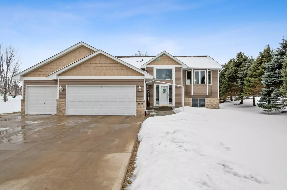 Lester Prairie, MN 55354,1048 Prairie Ridge LN