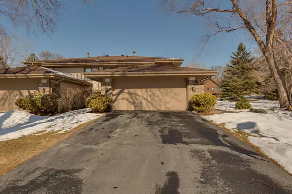 Eden Prairie, MN 55344,8747 Deer PATH