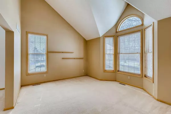 Champlin, MN 55316,9920 Pondview CIR