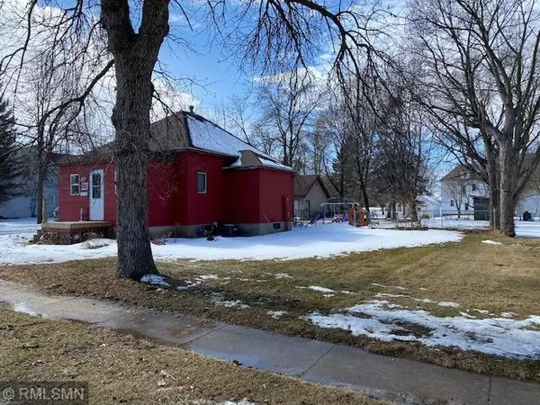 211 N Swift AVE, Litchfield, MN 55355