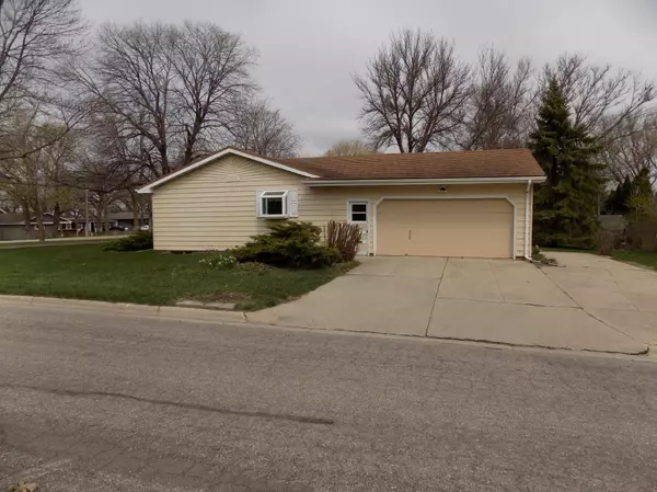 Fairmont, MN 56031,2559 Albion AVE