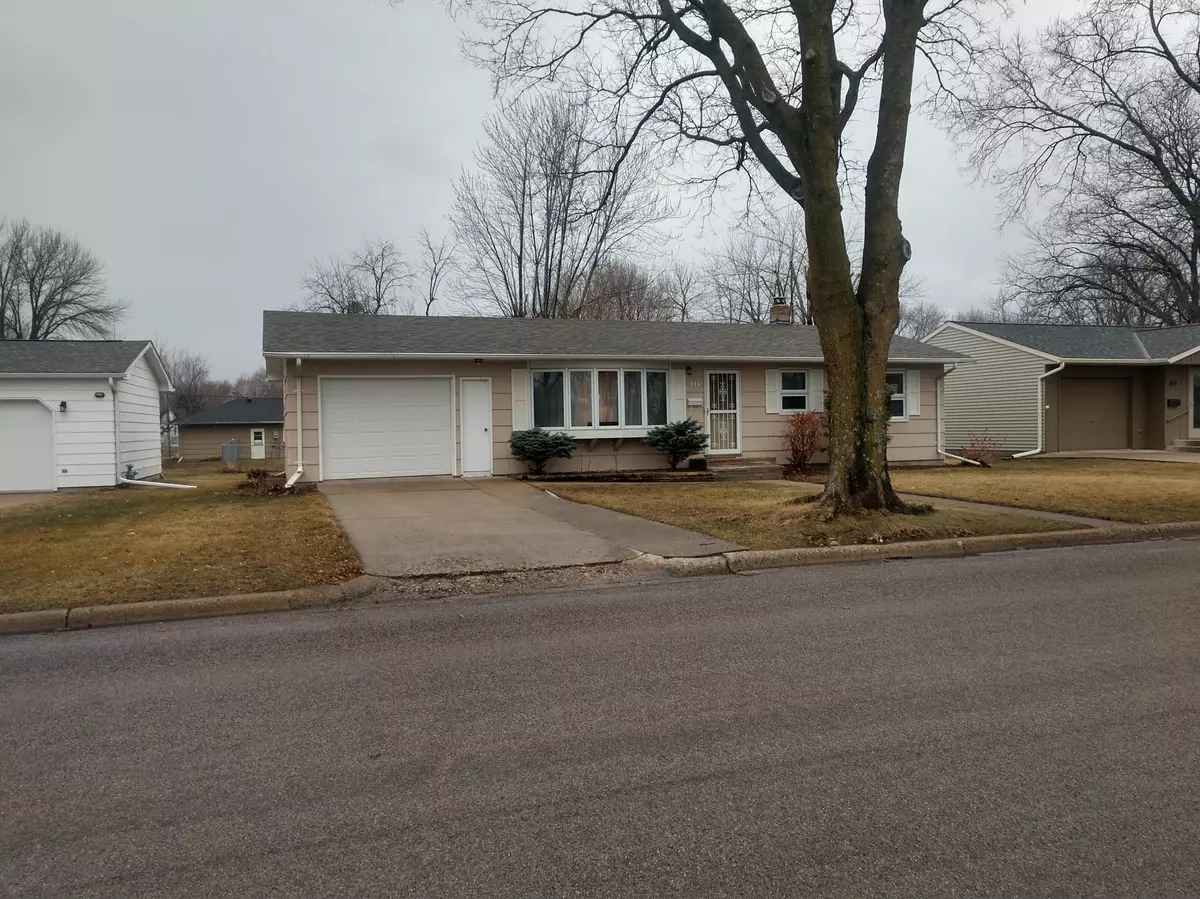 Redwood Falls, MN 56283,316 Galles DR