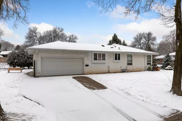 1396 Smith AVE S, West Saint Paul, MN 55118